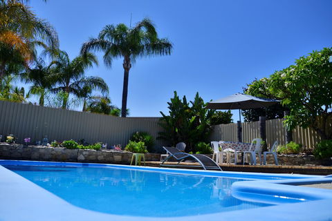 Palms Bed & Breakfast - Accommodation Port Macquarie 0