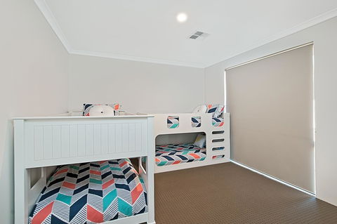 Into The Blue - Accommodation Port Macquarie 9