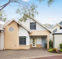 Beach Retreat - Busselton - Accommodation Port Macquarie