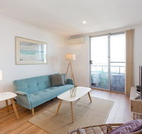 Ocean Breeze Apartment - Accommodation Port Macquarie