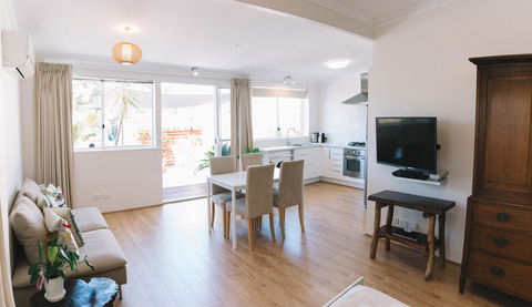 Sun Studio - Accommodation Port Macquarie 7