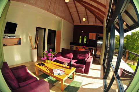 Waterfall Cottages - Accommodation Port Macquarie 12