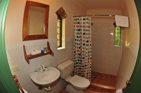 Waterfall Cottages - Accommodation Port Macquarie 2