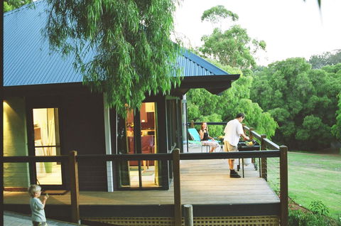 Waterfall Cottages - Accommodation Port Macquarie 1