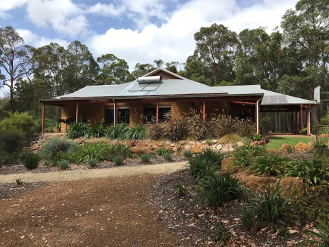 Denmark Forest Retreat - Accommodation Port Macquarie 0