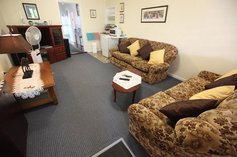 Jacaranda Guest House - Accommodation Port Macquarie 7