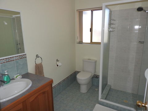 The Royal Dolphin Bed & Breakfast Safety Bay - Accommodation Port Macquarie 17
