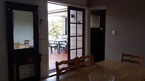 Chalets On Frenchman - Accommodation Port Macquarie 5