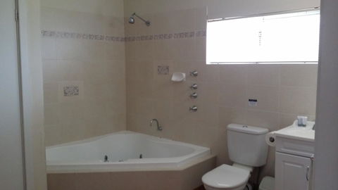 Chalets On Frenchman - Accommodation Port Macquarie 17