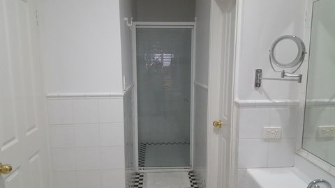Two Sisters Chalets - Accommodation Port Macquarie 5