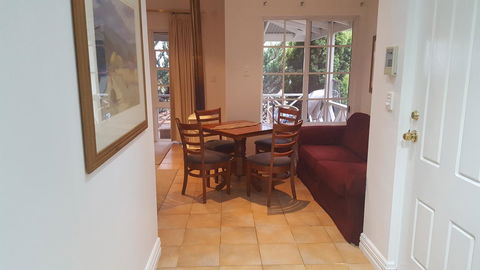 Two Sisters Chalets - Accommodation Port Macquarie 4