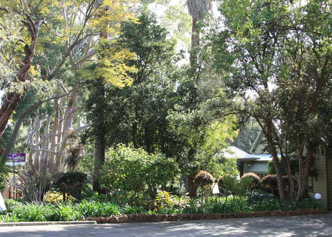 Two Sisters Chalets - Accommodation Port Macquarie 0