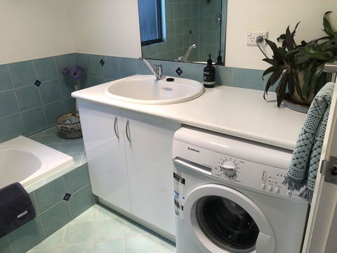 Zephyr Studio - Accommodation Port Macquarie 20