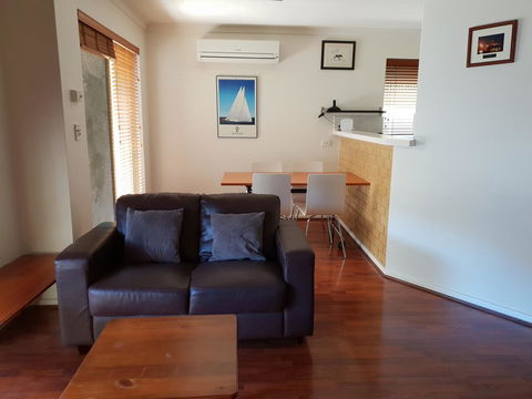 Ocean View Villas - 2 Bedroom Villa In Quiet Complex - Accommodation Port Macquarie 1