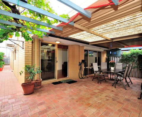 Ocean View Villas - 2 Bedroom Villa In Quiet Complex - Accommodation Port Macquarie 10