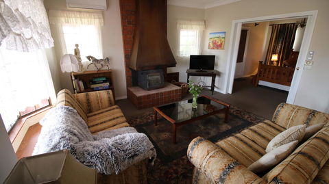 Daisy Cottage - Accommodation Port Macquarie 24