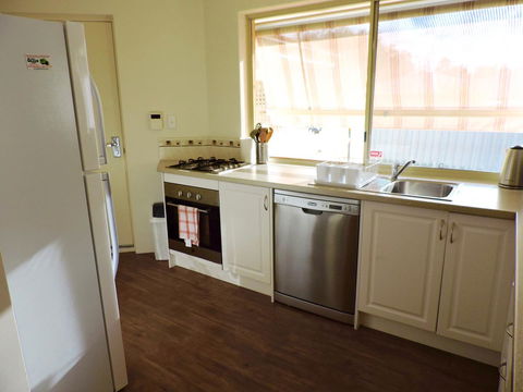 Silver Gull Family Retreat - Accommodation Port Macquarie 1
