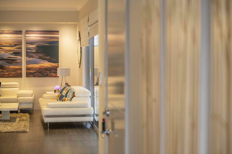 Magnificent Beach Retreat - Accommodation Port Macquarie 25