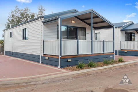 Jurien Bay Tourist Park - Accommodation Port Macquarie 0
