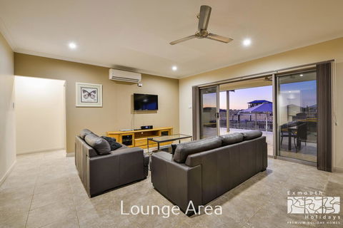 7 Kestrel Place - Accommodation Port Macquarie 3