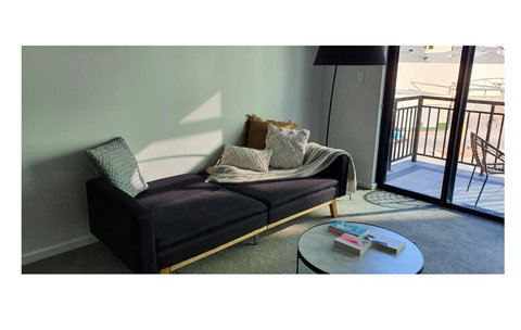 Stylish 1BDR Unit In The Heart Of Subiaco - Accommodation Port Macquarie 3