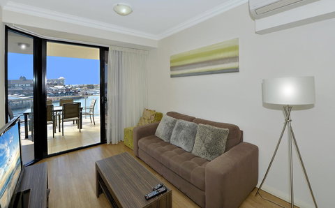 Dolphin Quay Apartments - Accommodation Port Macquarie 3