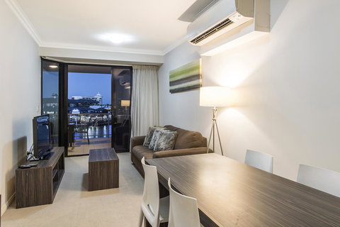 Dolphin Quay Apartments - Accommodation Port Macquarie 19