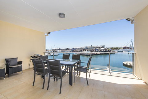 Dolphin Quay Apartments - Accommodation Port Macquarie 17