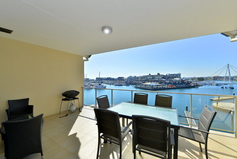 Dolphin Quay Apartments - Accommodation Port Macquarie 4
