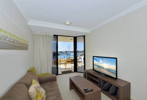 Dolphin Quay Apartments - Accommodation Port Macquarie 10