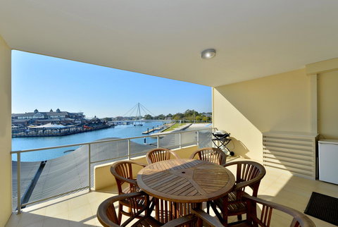 Dolphin Quay Apartments - Accommodation Port Macquarie 15