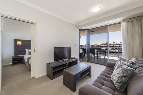Dolphin Quay Apartments - Accommodation Port Macquarie 31