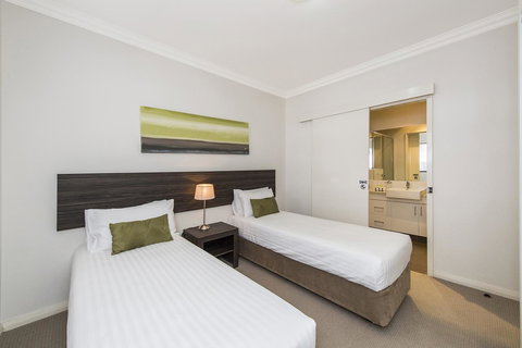 Dolphin Quay Apartments - Accommodation Port Macquarie 44