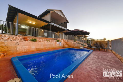 3 Kestrel Place - Accommodation Port Macquarie 0