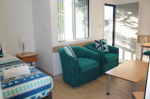 Mandurah Ocean Marina Chalets - Accommodation Port Macquarie 33