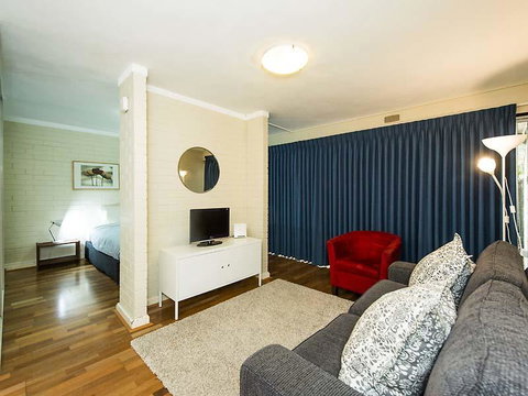 Rosalie 13 - Accommodation Port Macquarie 4