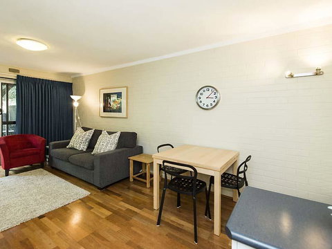 Rosalie 13 - Accommodation Port Macquarie 6