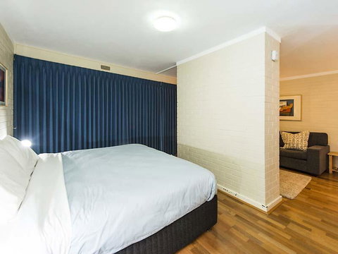 Rosalie 13 - Accommodation Port Macquarie 11