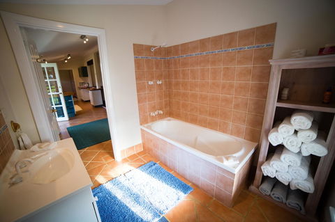 Park Farm Retreat - Accommodation Port Macquarie 3