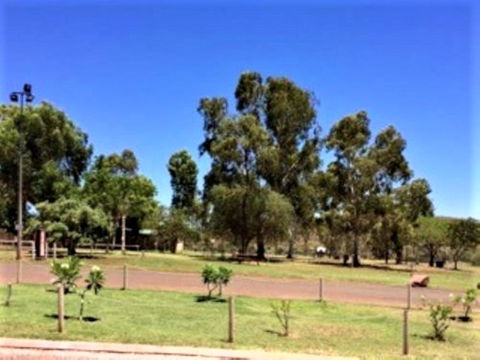 Tom Price Tourist Park - Accommodation Port Macquarie 10