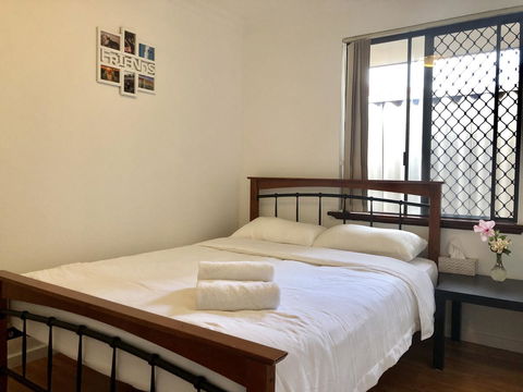 Charming Quiet Lodge-2 Minutes Walk To Shopping Complex - Accommodation Port Macquarie 16