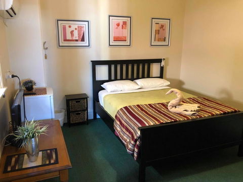 Junction Hotel Moora - Accommodation Port Macquarie 5