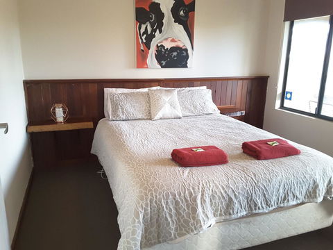 Cosy Corner Chalets - Accommodation Port Macquarie 10