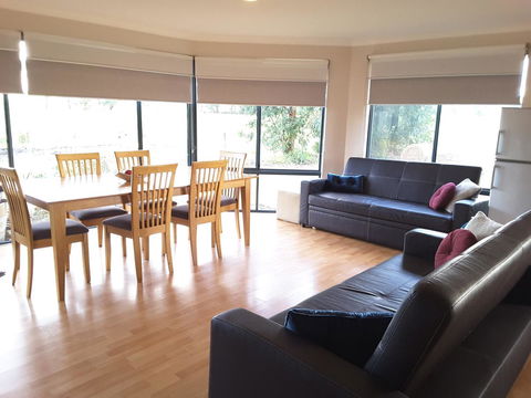 Cosy Corner Chalets - Accommodation Port Macquarie 0