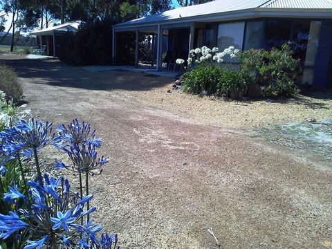 Cosy Corner Chalets - Accommodation Port Macquarie 11