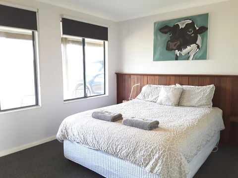 Cosy Corner Chalets - Accommodation Port Macquarie 7