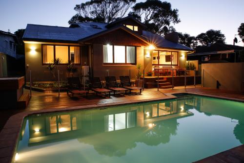 Waikiki WA Accommodation Port Macquarie
