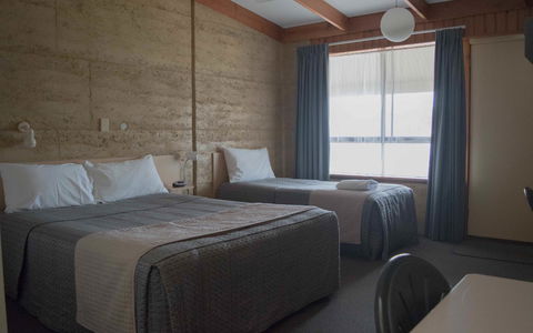 Hopetoun Motel & Chalet Village - Accommodation Port Macquarie 1