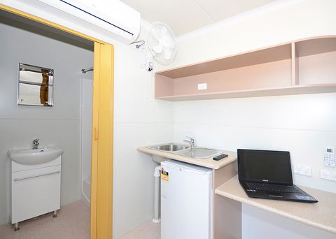 Meekatharra Accommodation Centre - Accommodation Port Macquarie 9