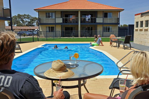 Pinnacles Edge Resort - Accommodation Port Macquarie 0